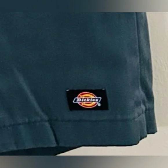Dickies Men's Dark Gray Shorts - Picture 4 of 4